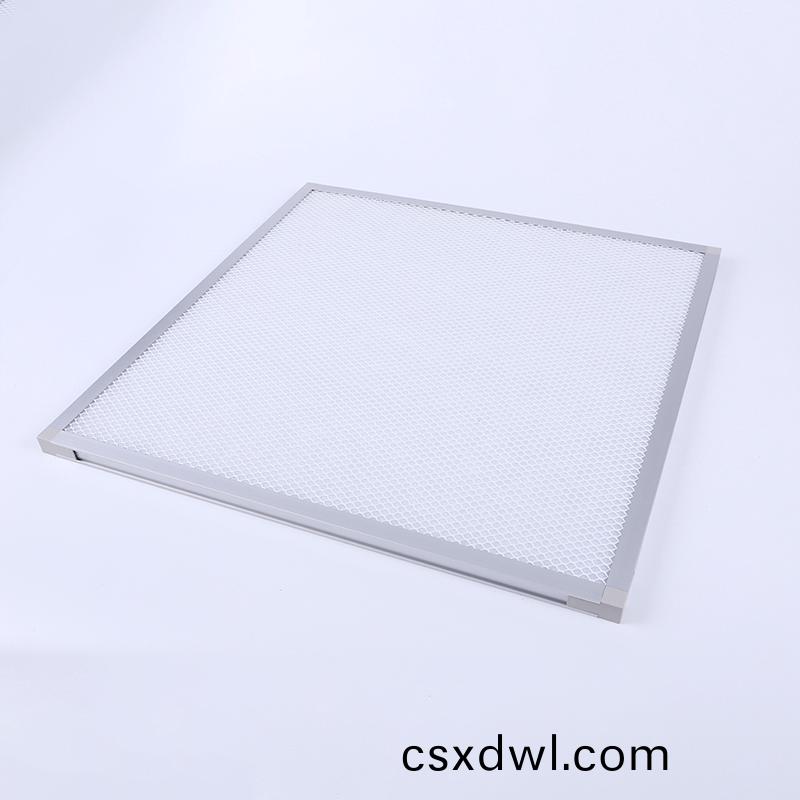 選購空(kong)氣過濾器(qi)時(shi)需要(yao)註(zhu)意(yi)什麼